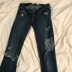 Hollister ripped skinny jeans